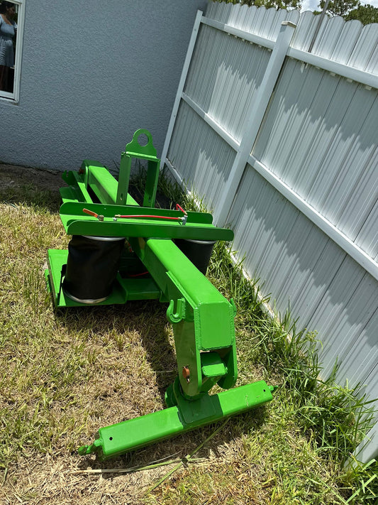 Fifth Wheel (Three Point Hitch) with airbag-style