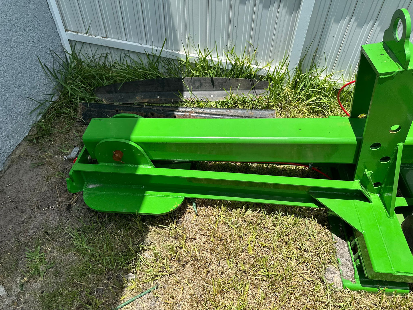 Fifth Wheel (Three Point Hitch) with airbag-style
